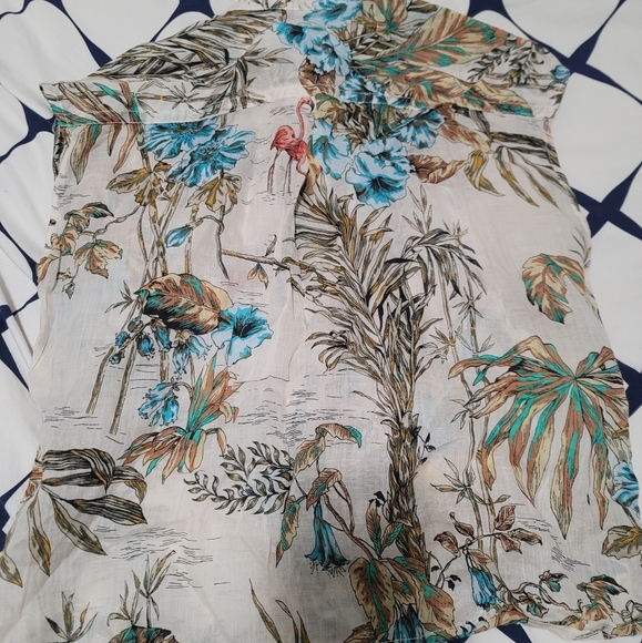 Banana Republic Sleeveless Ramie Safari Shirt - Picture 4 of 4